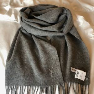 NWT Yves Saint Laurent Gray Scarf